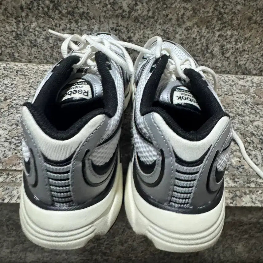 [BUNJANG] Reebok DMX Premier 270 Sneakers / 리복 DMX 프리미어 270 사이즈 (거의새것!)