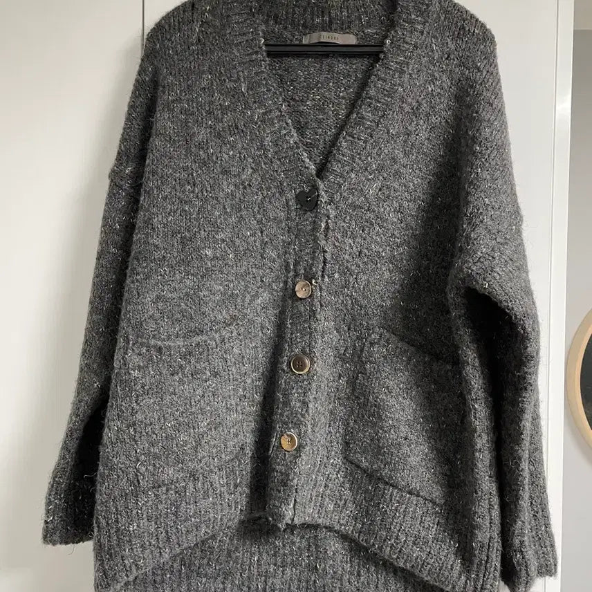 [BUNJANG] Gray/Beige Wool Cardigan / 그레이 / 베이지 울 가디건 free