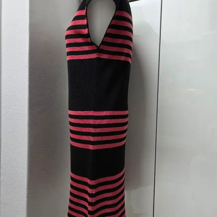 [BUNJANG] Vicki Dark Pink &amp; Black Color Block Dress / (새상품)비키 원피스