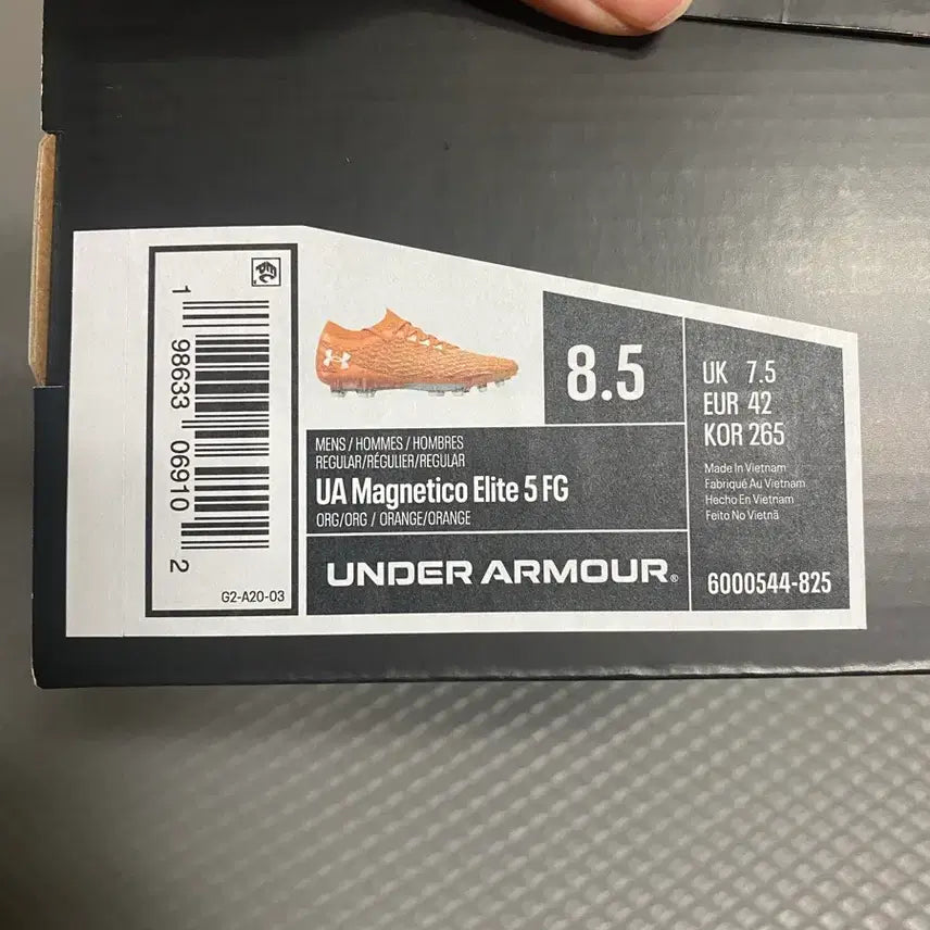 [BUNJANG] Under Armour Magnetico Pro Elite 5 Soccer Cleats / (265) 언더아머 마그네티코 프로 엘리트 5 축구화