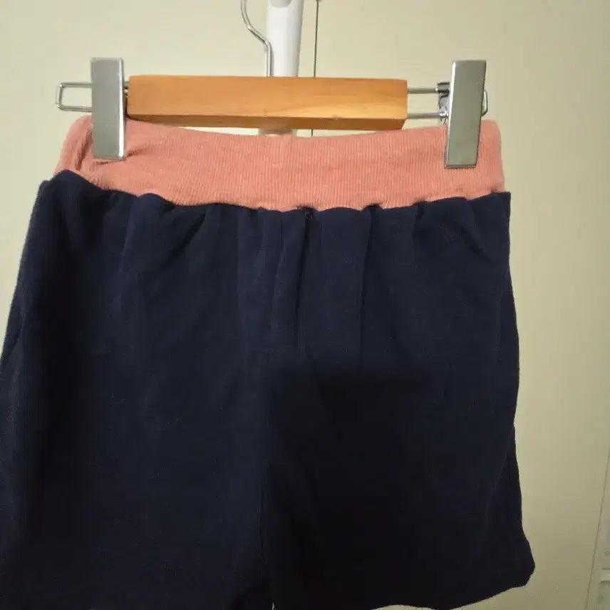 [BUNJANG] PINK Navy Shorts / PINK 네이비 반바지 여성용