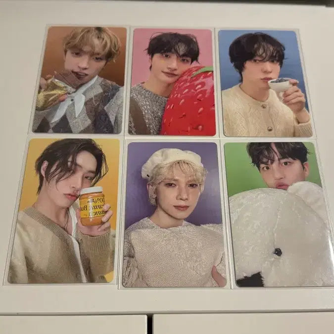 [SOLD OUT] 에이티즈 시그 시즌그리팅 포카 일괄