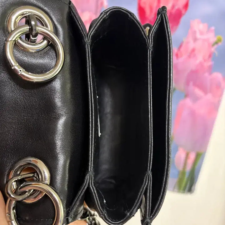[SOLD OUT] (정품)미우미우 마테라쎄 체인 크로스백 5BH033