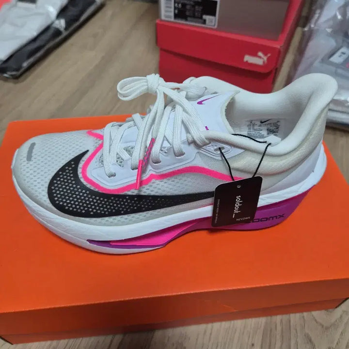 [BUNJANG] Nike Zoom Fly Vivid White/Pink Women&