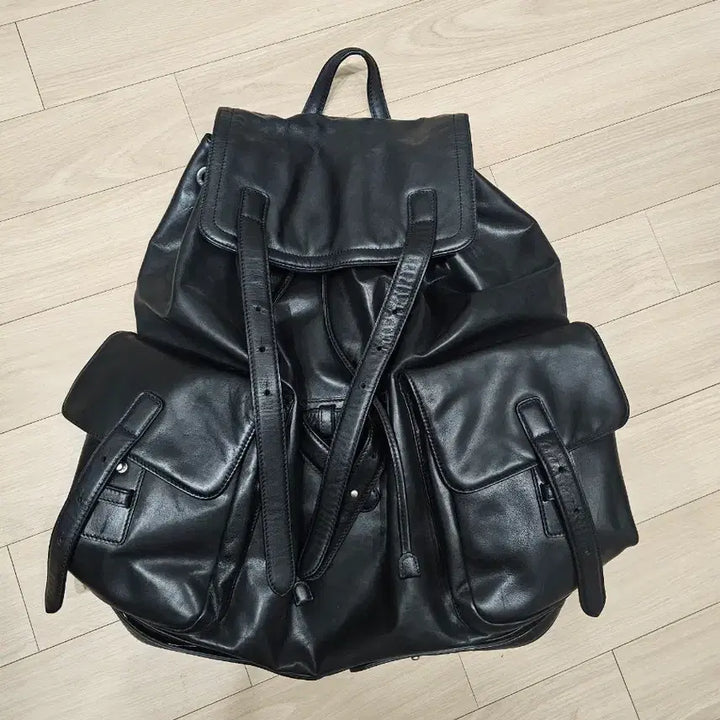 [BUNJANG] Linoui BONO 1 L JOA Black Leather Backpack / [정품] 리누이 보노 Linoui BONO 1 L JOA 블랙 가죽 백팩