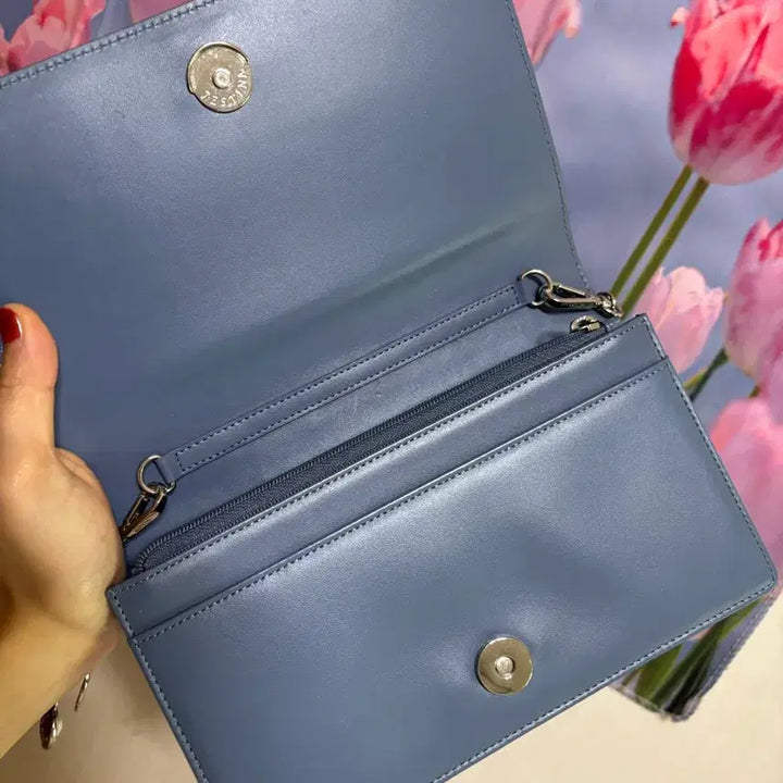 [BUNJANG] J.ESTINA Quilted Chain Crossbody Bag / 제이에스티나 퀼팅 체인 크로스백 블루