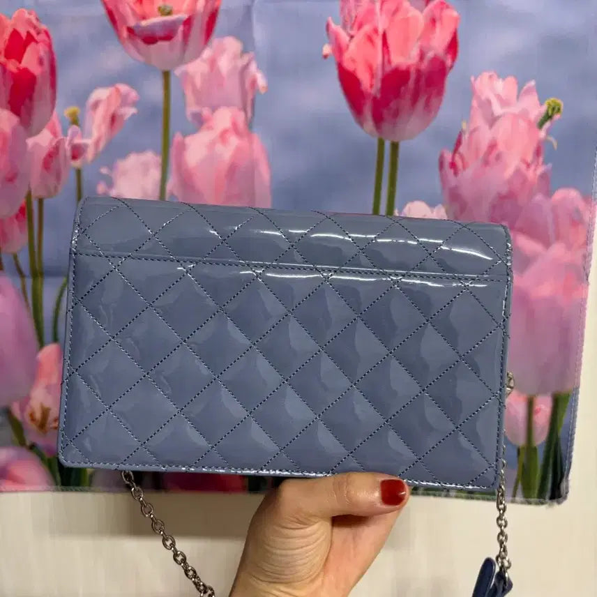 [BUNJANG] J.ESTINA Quilted Chain Crossbody Bag / 제이에스티나 퀼팅 체인 크로스백 블루