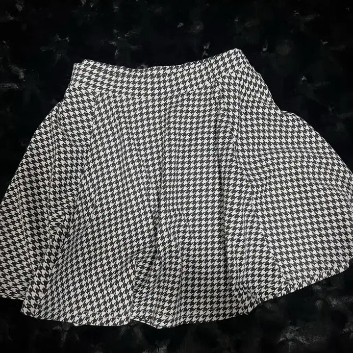 [BUNJANG] Calliope Houndstooth Check A-Line Mini Skirt / calliope 오네갸루하운드체크 스커트