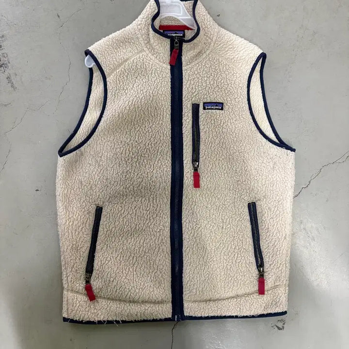 [SOLD OUT] 파타고니아 레트로 파일 조끼 후리스 자켓 M