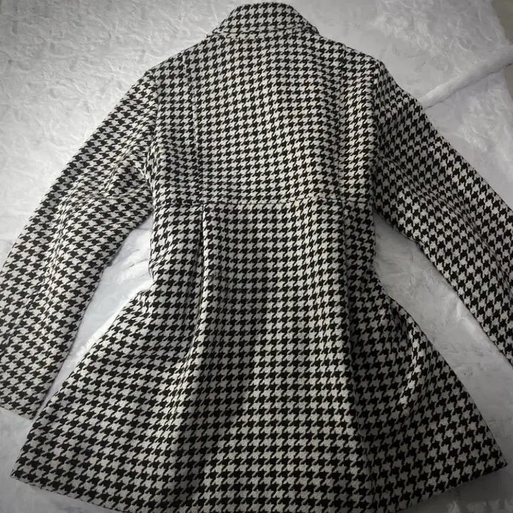 [BUNJANG] Houndstooth Wool Blend A-Line Coat / 오네갸루 하운드체크 코트
