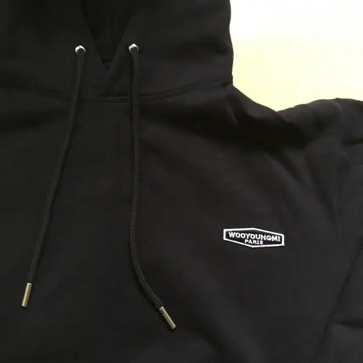 [SOLD OUT] 우영미 백로고 후드티