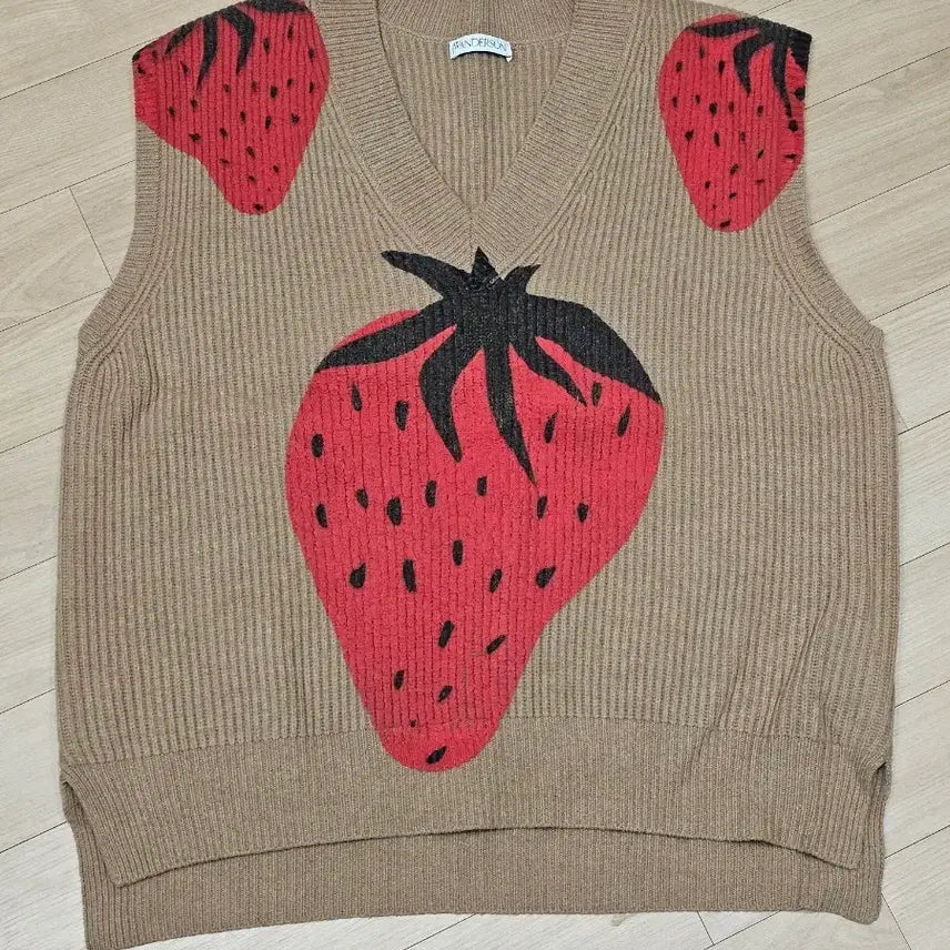 [BUNJANG] JW Anderson Strawberry Knit Vest XL / [정품] JW앤더슨 딸기 니트 베스트 오버사이즈핏