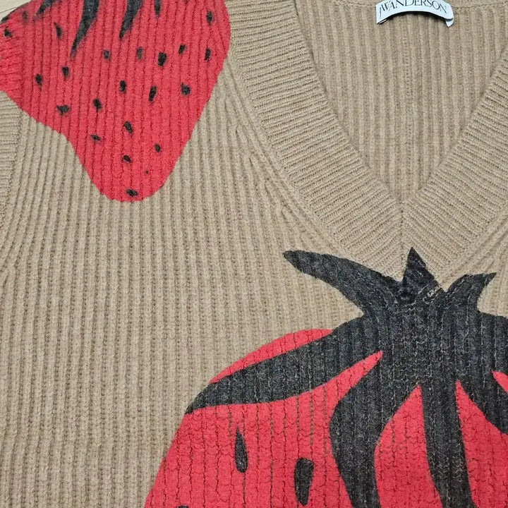 [BUNJANG] JW Anderson Strawberry Knit Vest XL / [정품] JW앤더슨 딸기 니트 베스트 오버사이즈핏