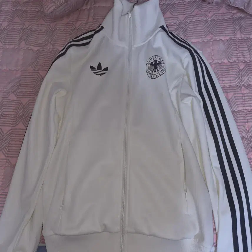 [BUNJANG] Adidas Beckenbauer Track Top Off White S / 아디다스 독일 베켄바우어 트랙탑 오프화이트 S 사이즈