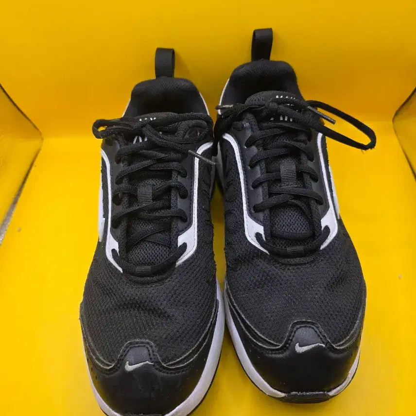 [BUNJANG] Nike Air Max AP Sneakers / 나이키에어맥스AP  운동화250(남녀공용)39
