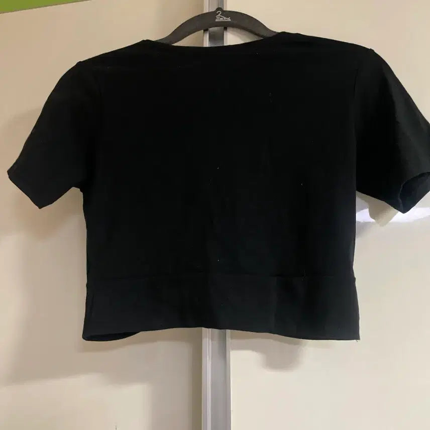 [BUNJANG] Black Crop T-shirt / 검정색 크롭 반팔 티셔츠