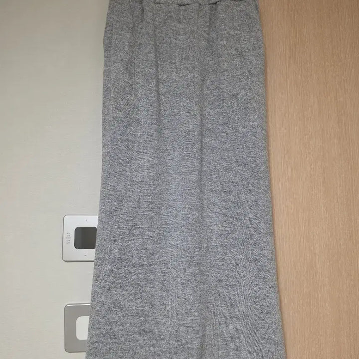[BUNJANG] Gray Knit Vest and Skirt Two-Piece Set / 그레이 조끼 스커트 투피스 세트
