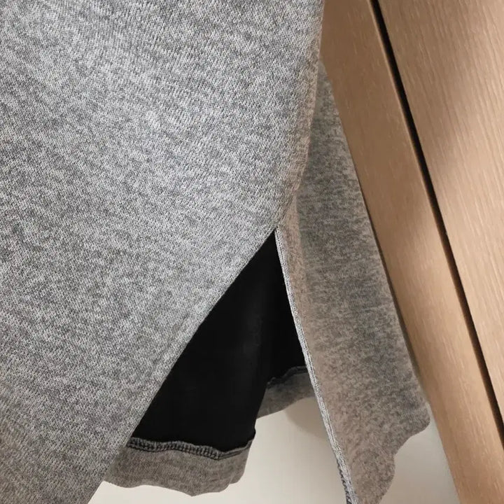 [BUNJANG] Gray Knit Vest and Skirt Two-Piece Set / 그레이 조끼 스커트 투피스 세트