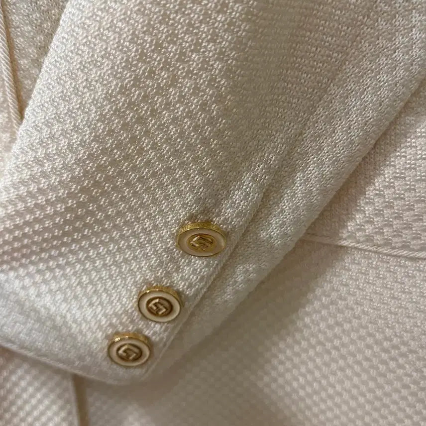 [BUNJANG] St. John Cream Ivory Jacquard Jacket / 센존컬렉션 st.john 크림아이보리 자카드 자켓 세인트존금장단추버튼