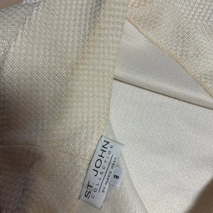 [BUNJANG] St. John Cream Ivory Jacquard Jacket / 센존컬렉션 st.john 크림아이보리 자카드 자켓 세인트존금장단추버튼