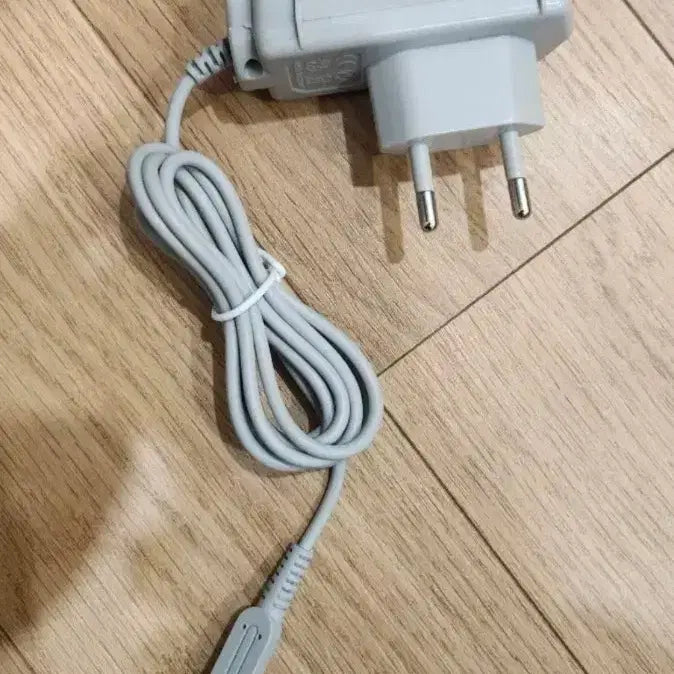 [BUNJANG] Nintendo 3DS, 2DS, DSi Compatible Charger / 닌텐도 3ds 2ds DSi 충전기 (뉴큰다수 삼다수 뉴작다수 구큰다수)