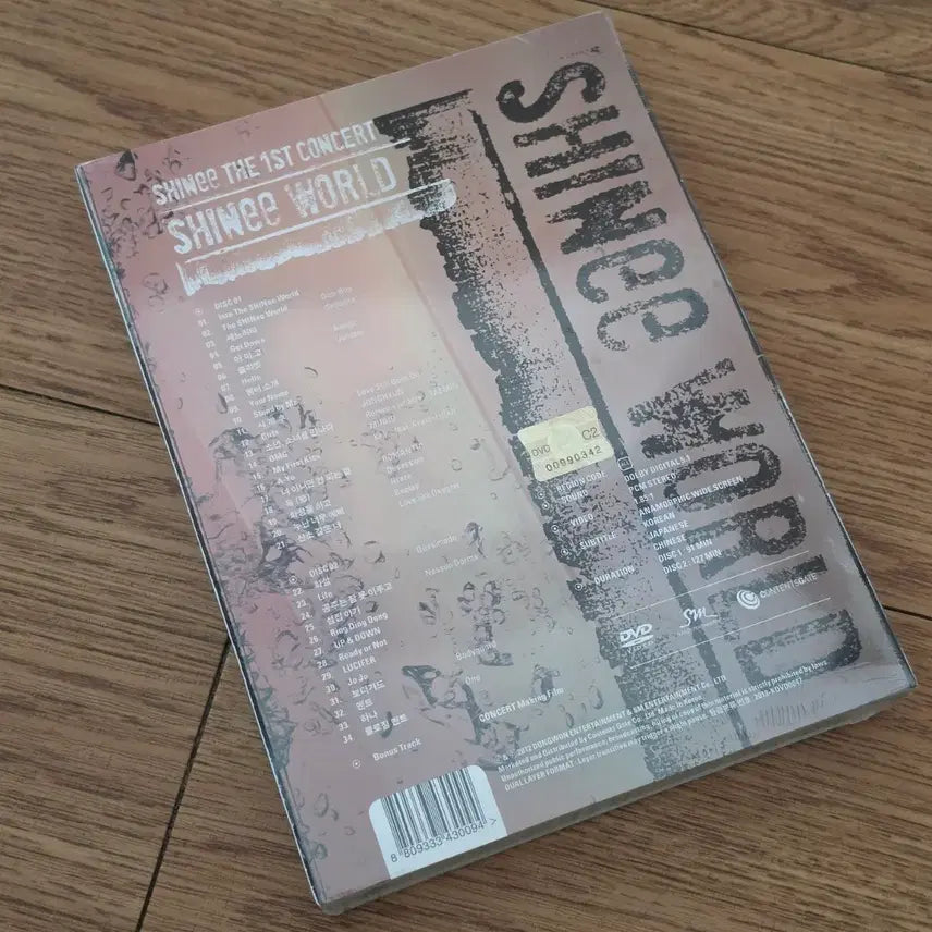 [BUNJANG] SHINee SHINee World 1st Concert DVD Sealed / 샤이니 샤이니월드1 SHINee WORLD 첫 단독 콘서트 DVD 미개봉