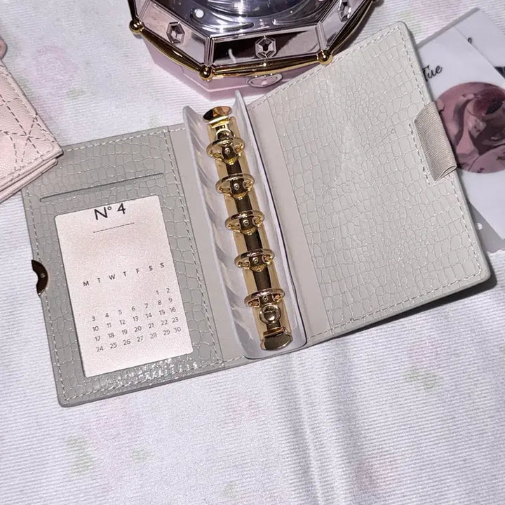 [BUNJANG] A8 5-Ring Binder, Cream Beige / 크록패턴 A8 5공 바인더_크림베이지