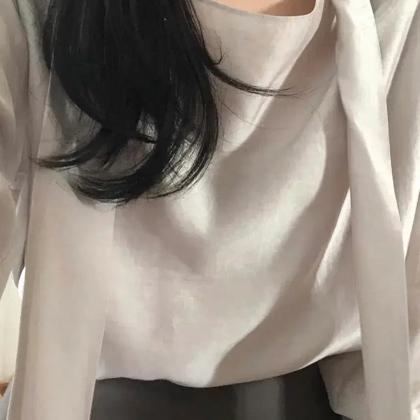 [BUNJANG] Shop Gade Scarf Blouse (Beige) / 샵게드 scarf blouse(beige)