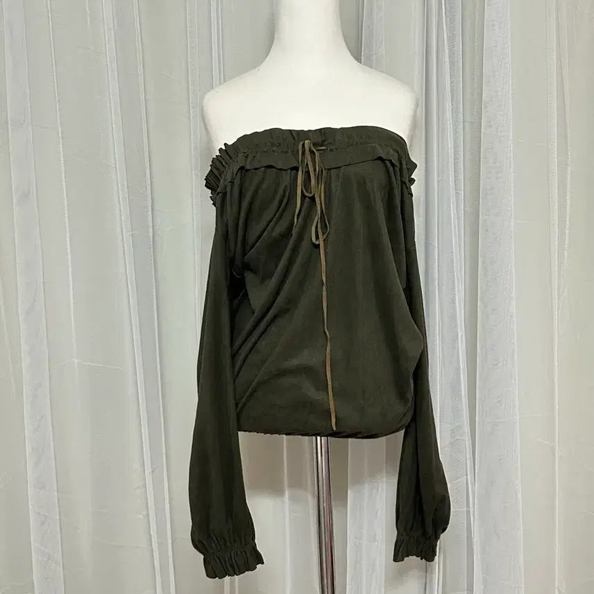 [BUNJANG] Velvet Off-Shoulder Top - Khaki Olive Green / 그런지 페어리  벨벳 카키 그린올리브 오프숄더 탑