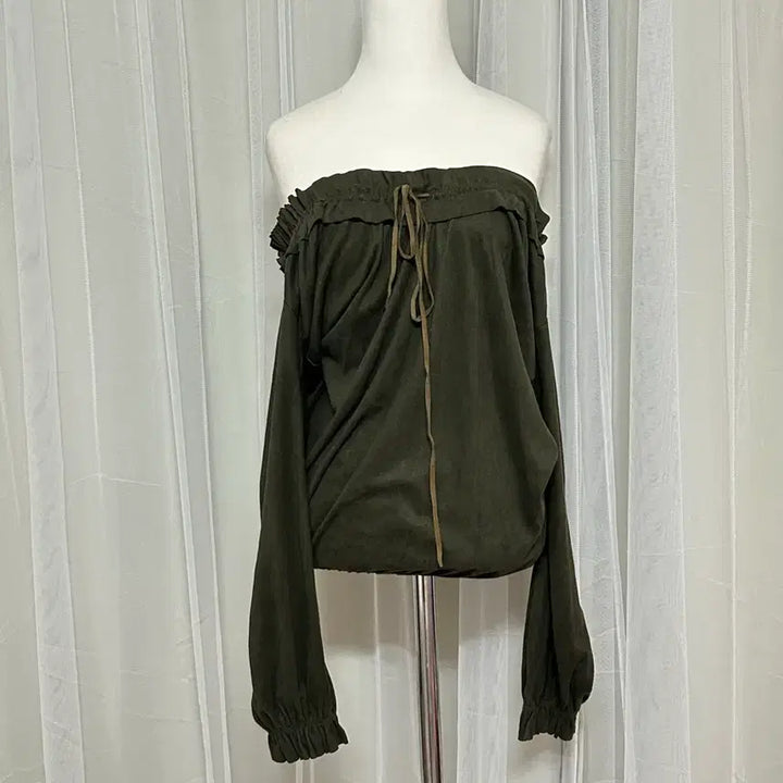 [BUNJANG] Velvet Off-Shoulder Top - Khaki Olive Green / 그런지 페어리  벨벳 카키 그린올리브 오프숄더 탑