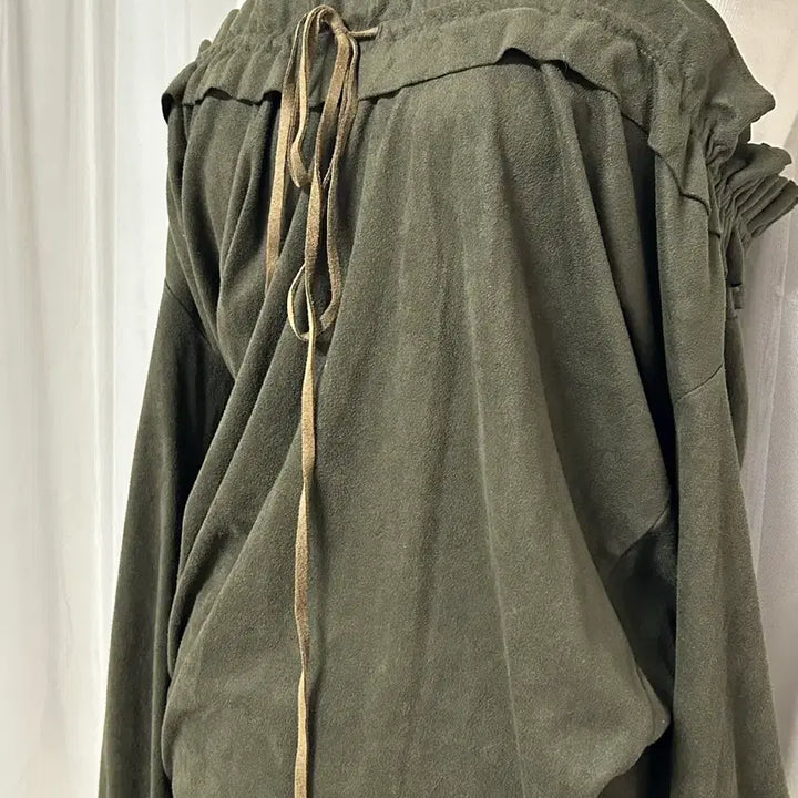 [BUNJANG] Velvet Off-Shoulder Top - Khaki Olive Green / 그런지 페어리  벨벳 카키 그린올리브 오프숄더 탑