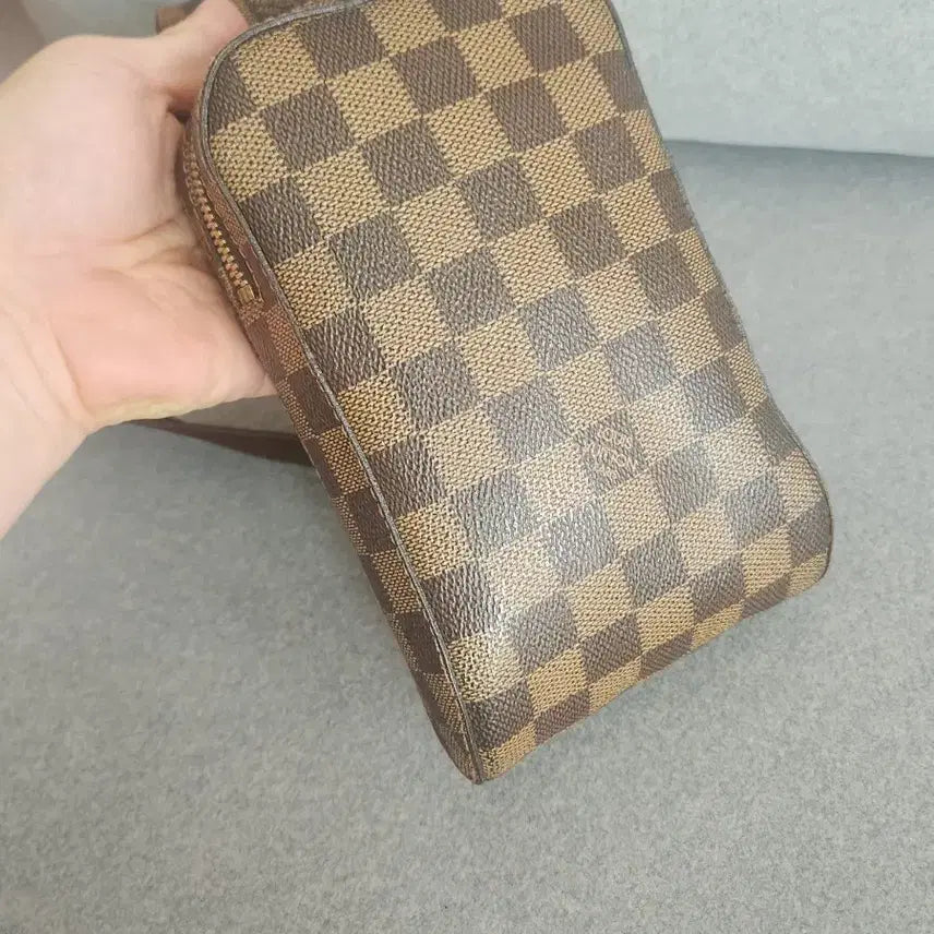 [SOLD OUT] 정품 루이비통 제로니모스 다미에 힙색 슬링백판매합니다