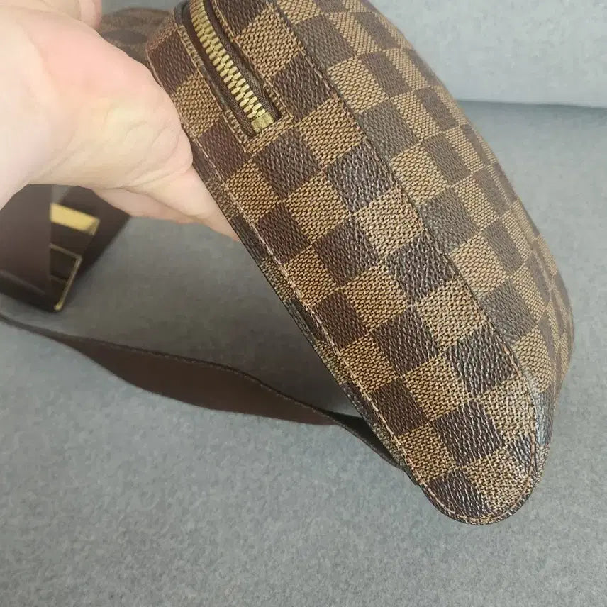 [SOLD OUT] 정품 루이비통 제로니모스 다미에 힙색 슬링백판매합니다