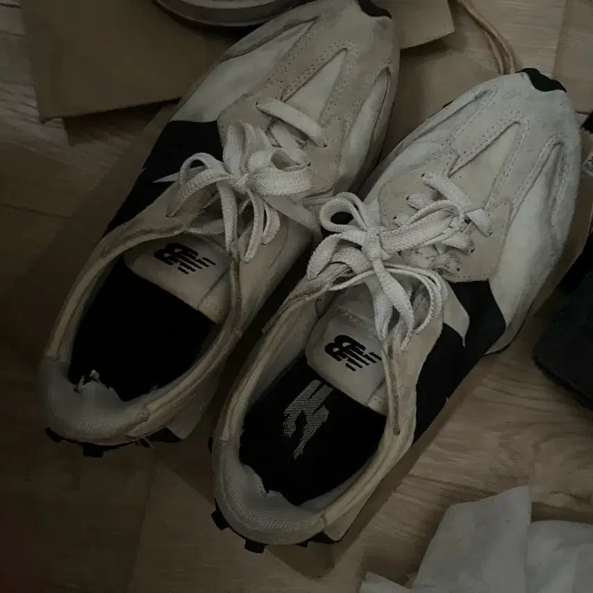 [BUNJANG] New Balance 327 Ivory/Navy Sneakers 230 / 뉴발란스 327 아이보리/네이비 운동화 230