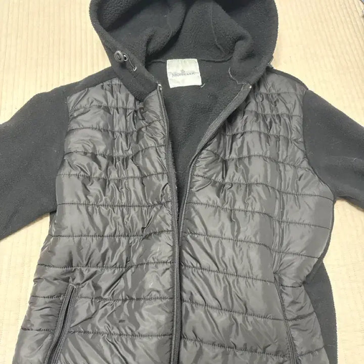 [BUNJANG] Moncler Knit Padded Jacket / 몽클레어 니트패딩