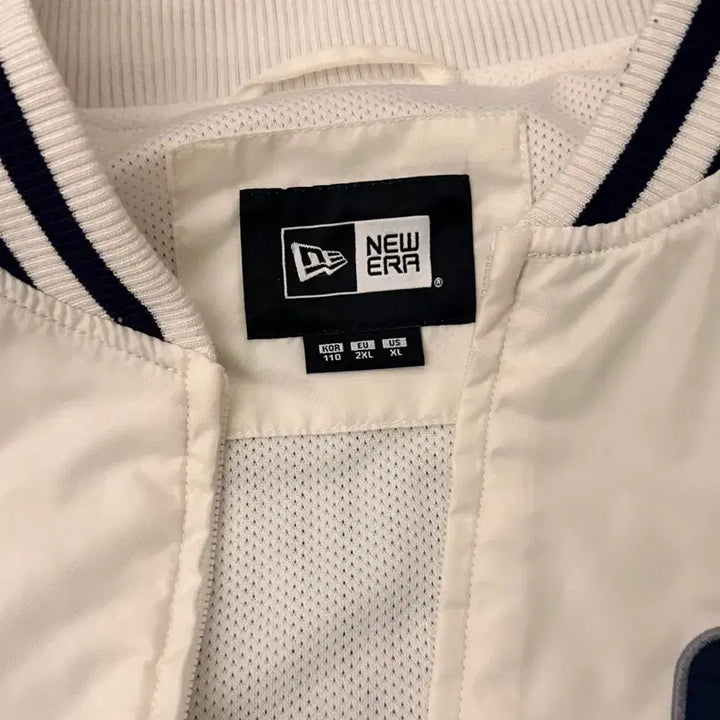 [SOLD OUT] 뉴에라 샌디에이고 파드리스 스타디움 자켓 XXL 사이즈