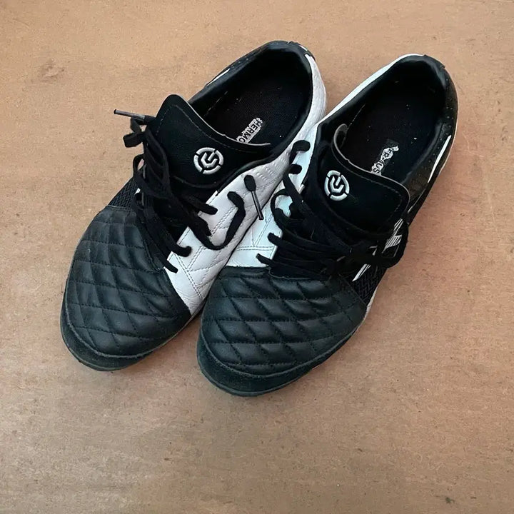 [BUNJANG] Undertech TF Futsal Shoes 270 / 언더테크 tf 풋살화 270