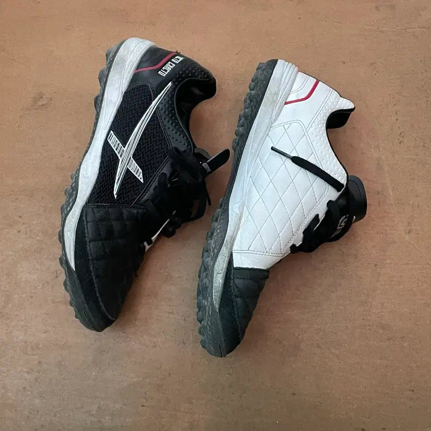 [BUNJANG] Undertech TF Futsal Shoes 270 / 언더테크 tf 풋살화 270
