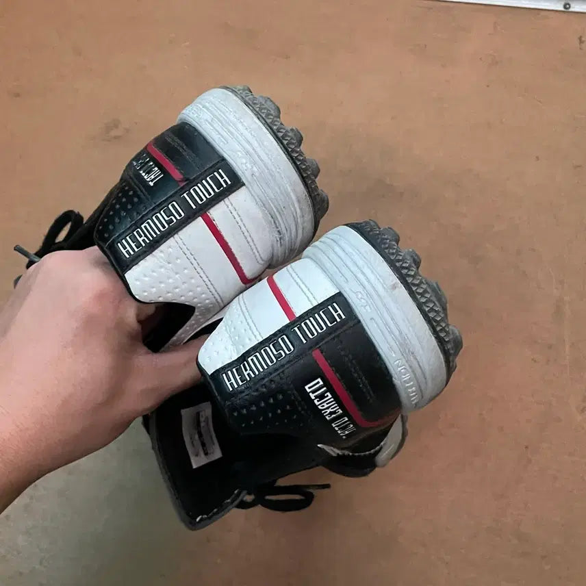 [BUNJANG] Undertech TF Futsal Shoes 270 / 언더테크 tf 풋살화 270