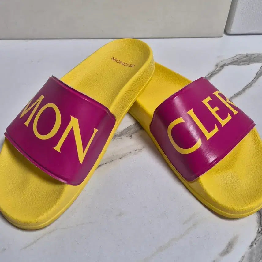 [BUNJANG] Moncler Slide Sandals Slippers (Size 35) / (정품) 몽클레어 슬라이드 샌들 슬리퍼 35