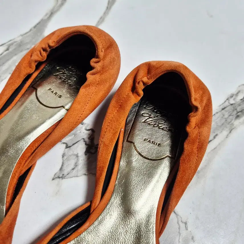 [BUNJANG] Roger Vivier Suede Ballerina Flat Shoes / (정품) 로저비비에 스웨이드 발레리나 플랫슈즈 36