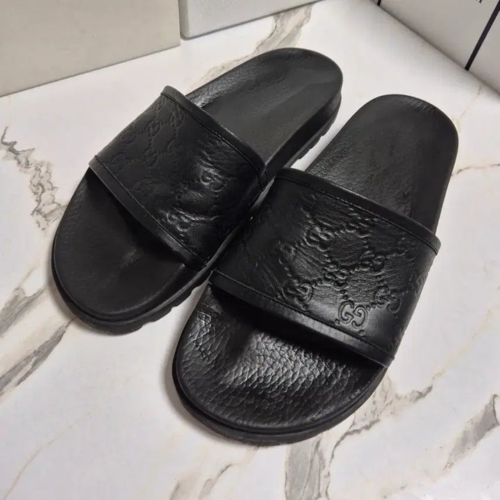 [BUNJANG] Gucci GG Leather Slide Sandals / (정품) 구찌 GG 가죽 슬라이드 샌들 슬리퍼 285