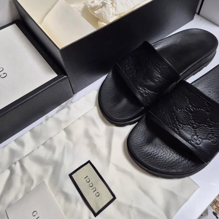 [BUNJANG] Gucci GG Leather Slide Sandals / (정품) 구찌 GG 가죽 슬라이드 샌들 슬리퍼 285