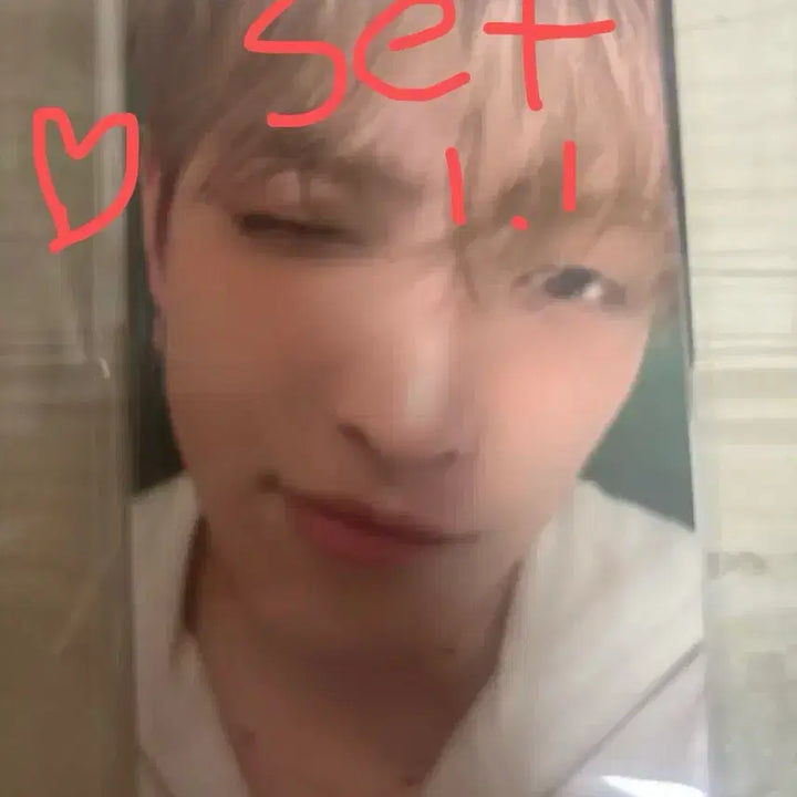 [BUNJANG] ATEEZ 8room Unsealed Photocard / 에이티즈 에잇룸 ateez 8room 미개봉 포토카드 판매 양도