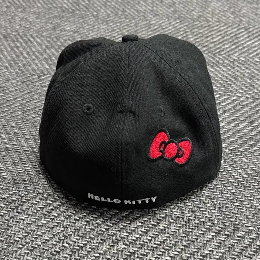 [SOLD OUT] 뉴에라 헬로키티 714