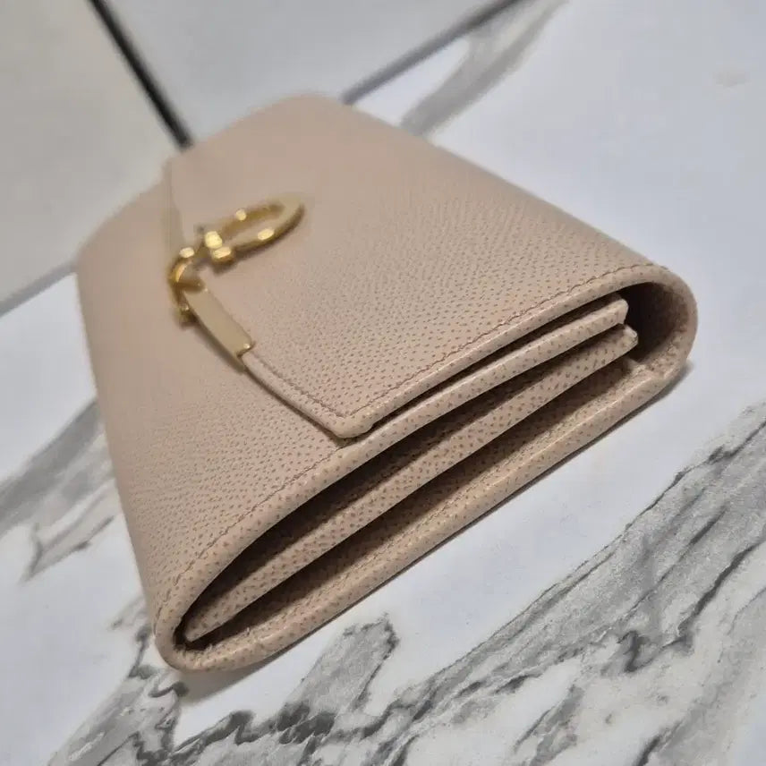 [BUNJANG] Salvatore Ferragamo Gancini Continental Women&