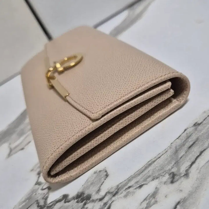 [BUNJANG] Salvatore Ferragamo Gancini Continental Women&