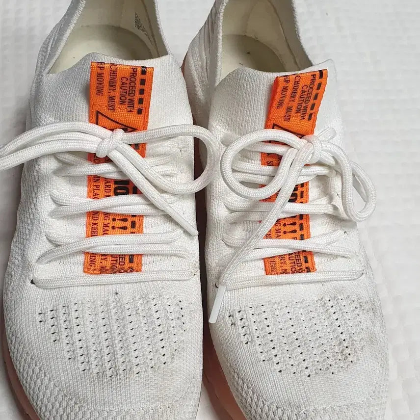 [BUNJANG] Steve Madden White Orange Sneakers 230 / 스티브매든 화이트 오렌지 스니커즈 운동화 230