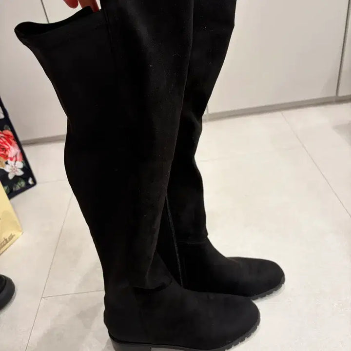 [BUNJANG] Suede Low-Heel Long Boots (240) / 240 부츠