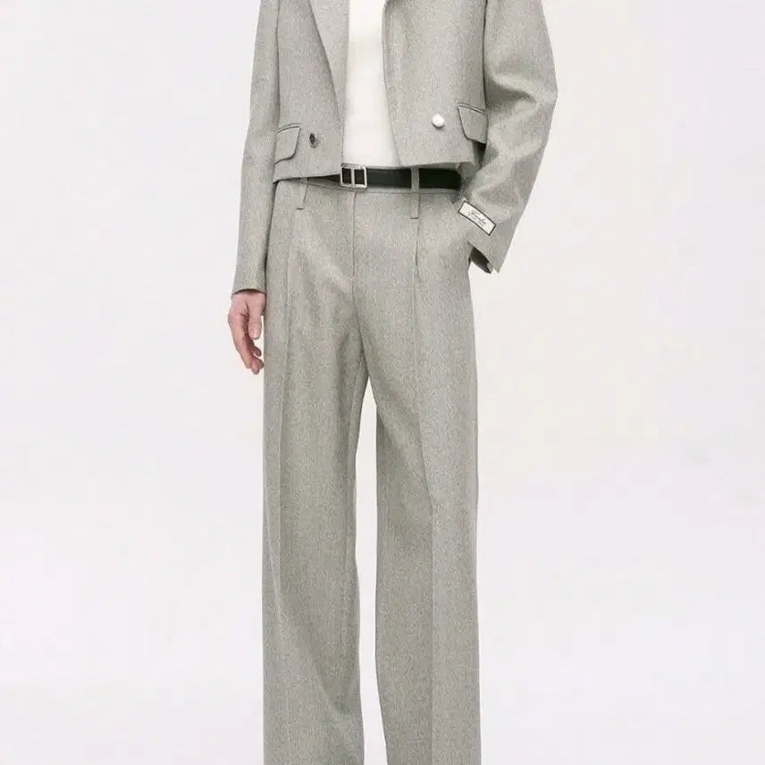 [BUNJANG] Colorless Crop Jacket and Pants Set / 고퀄 칼라리스 크롭자켓 팬츠 셋업 세트